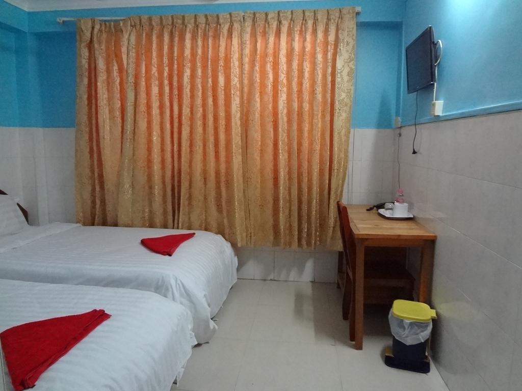 Capitol 3 Guesthouse Phnom Penh Exterior photo