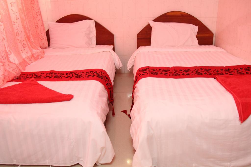 Capitol 3 Guesthouse Phnom Penh Exterior photo