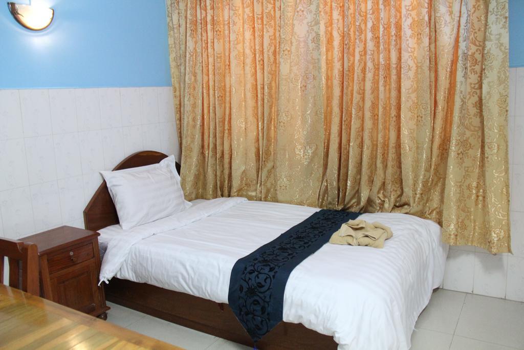 Capitol 3 Guesthouse Phnom Penh Exterior photo