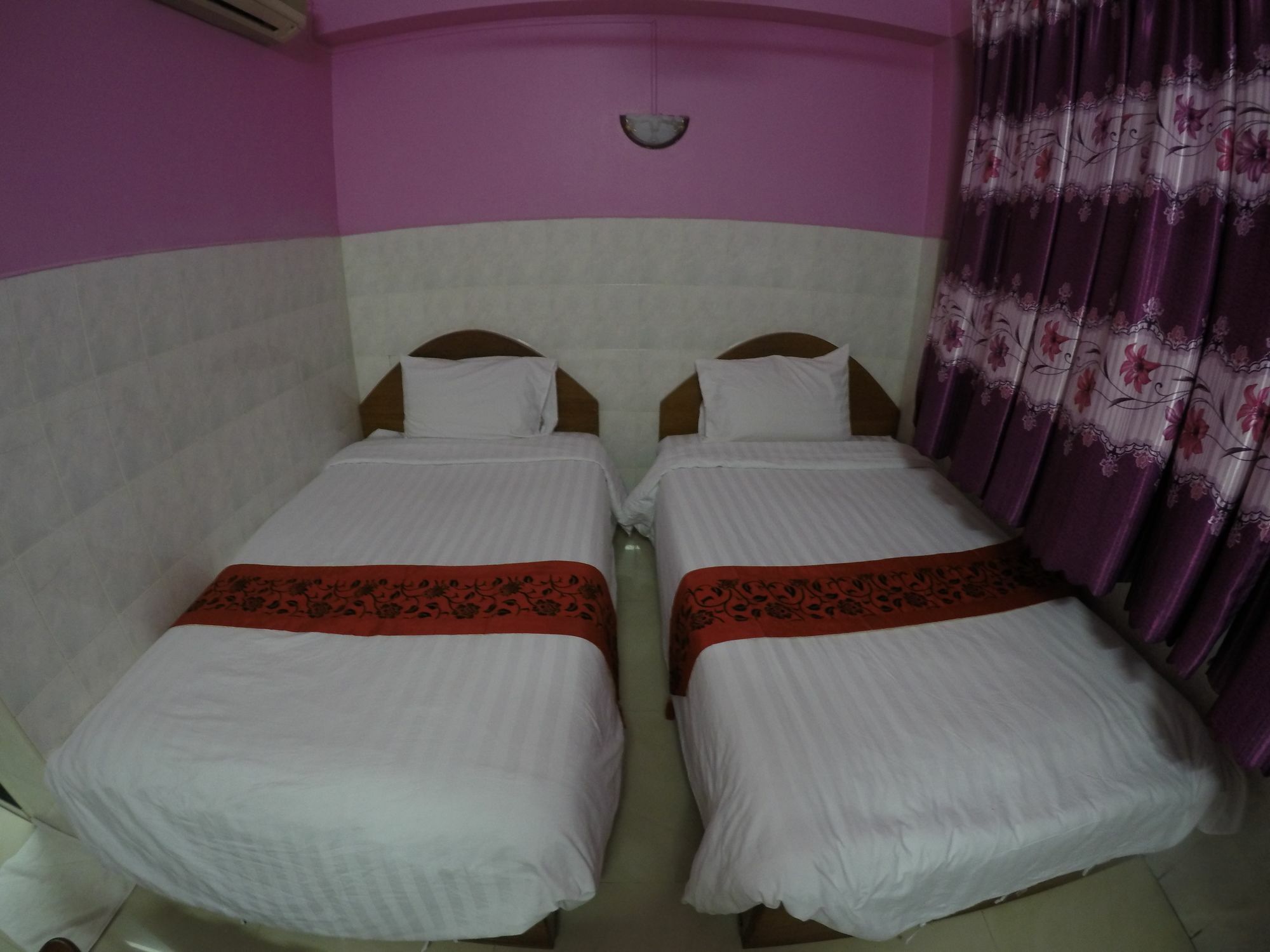 Capitol 3 Guesthouse Phnom Penh Exterior photo