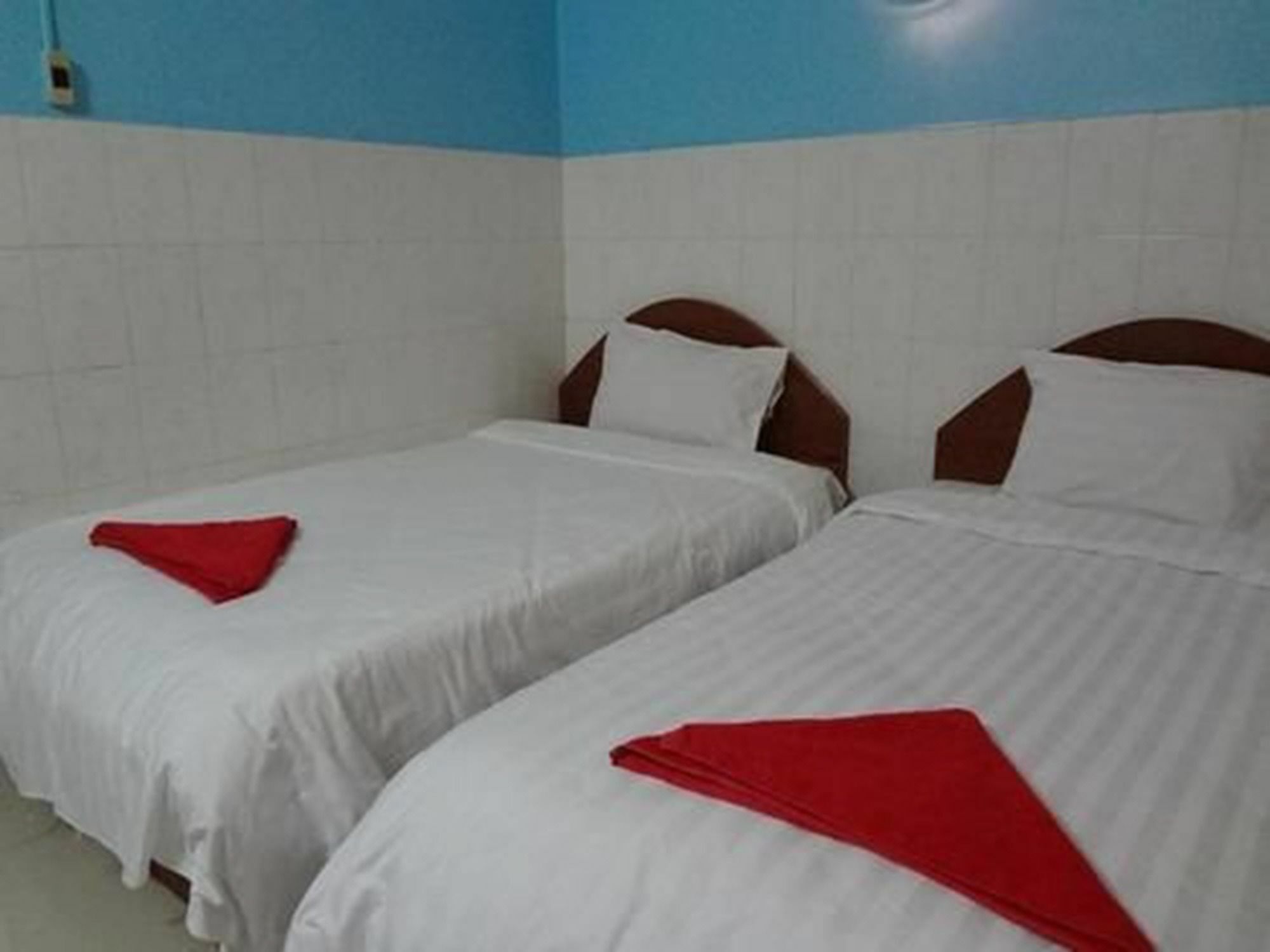 Capitol 3 Guesthouse Phnom Penh Exterior photo